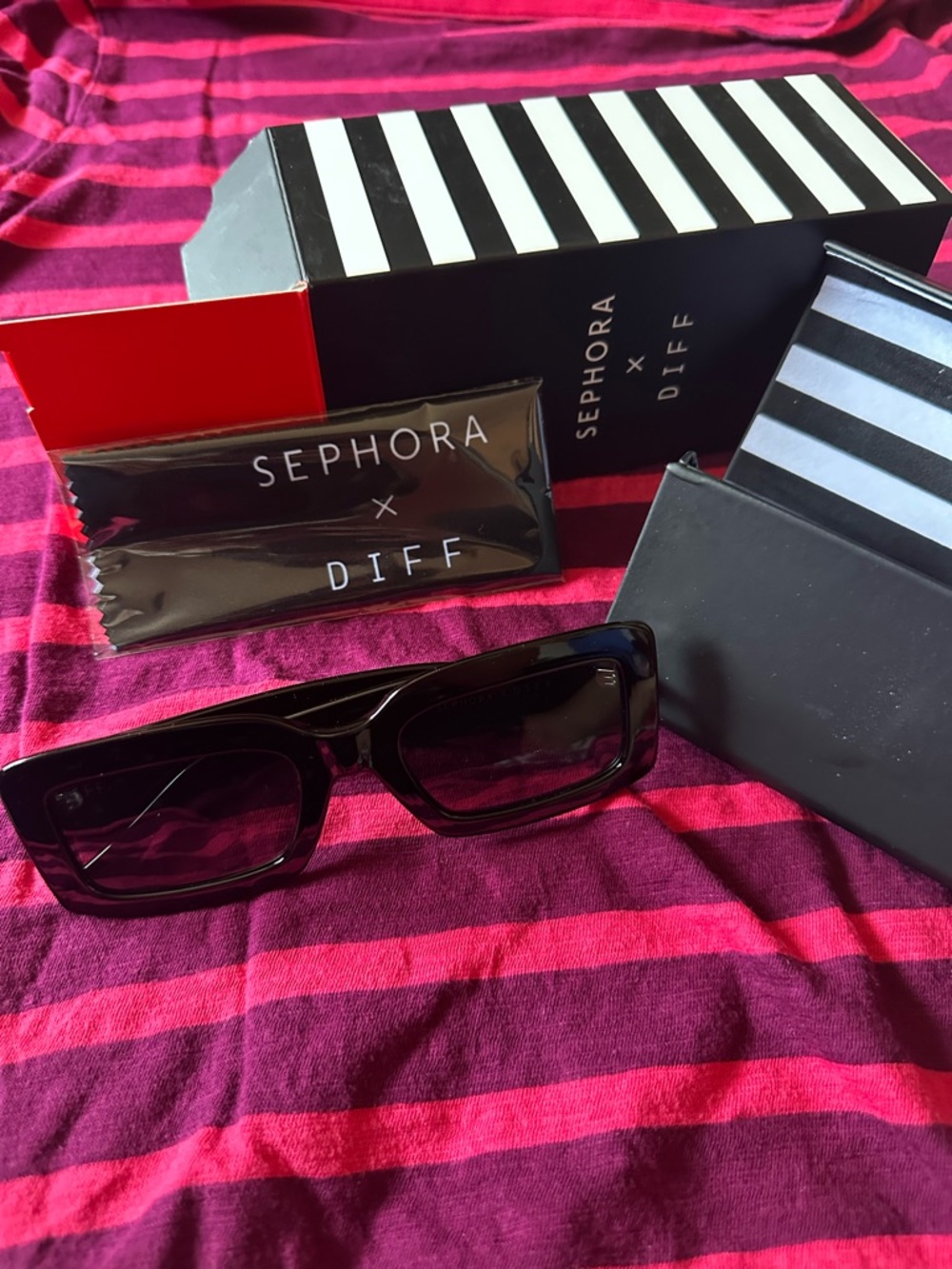 Sephora x DIFF Eyewear Indy black sunglasses